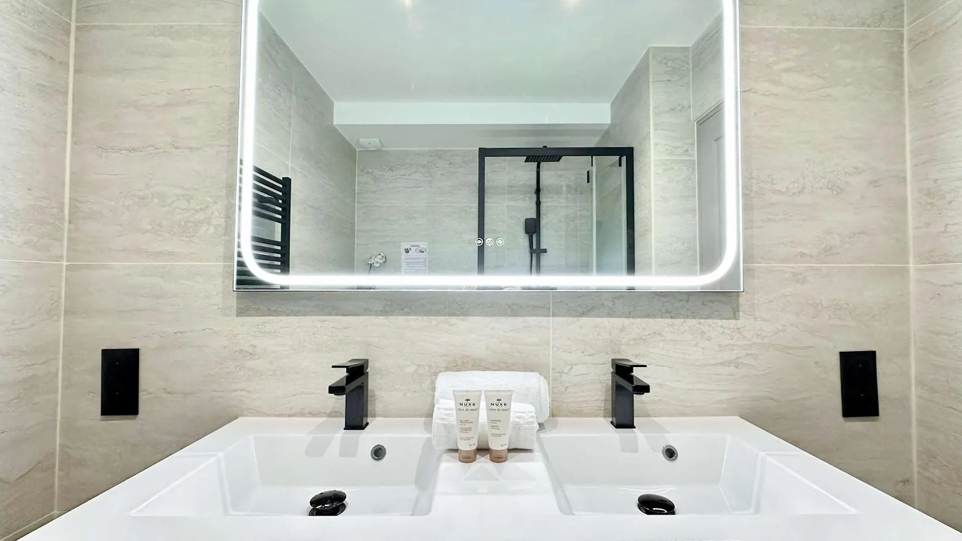 Premium Apartment By Gare Du Nord Paris
