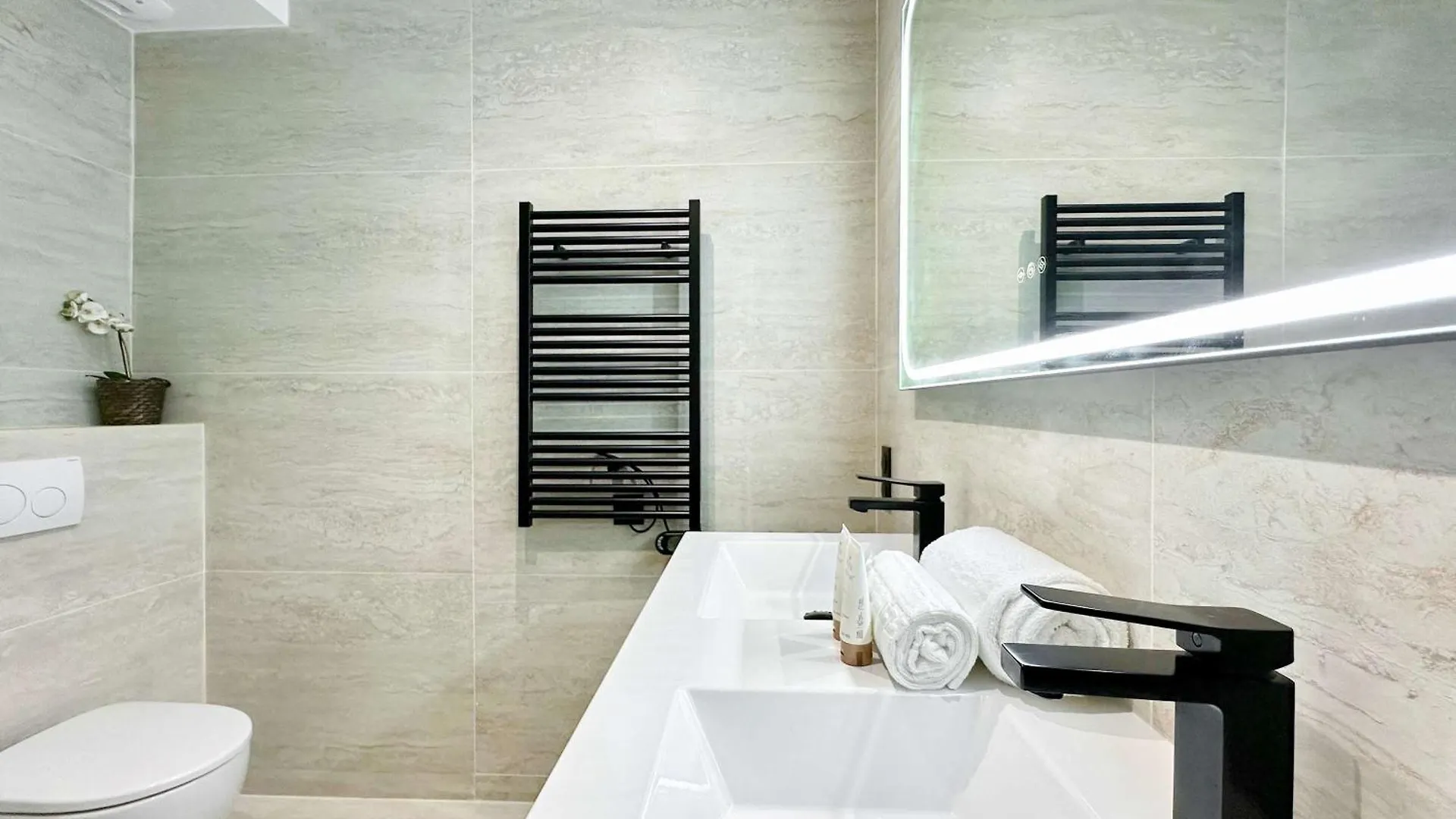 Premium Apartment By Gare Du Nord Paris